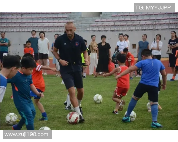 足球明星科目三挑战赛燃情开启驾驶技巧与球技的完美结合